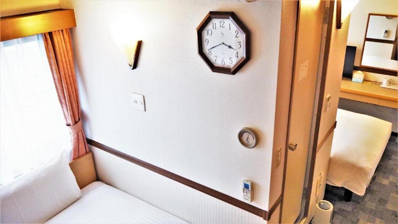 Toyoko Inn Osaka Semba Higashi Zewnętrze zdjęcie